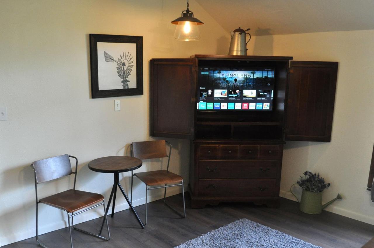 Lydias Loft Apartment Ingram Exterior photo